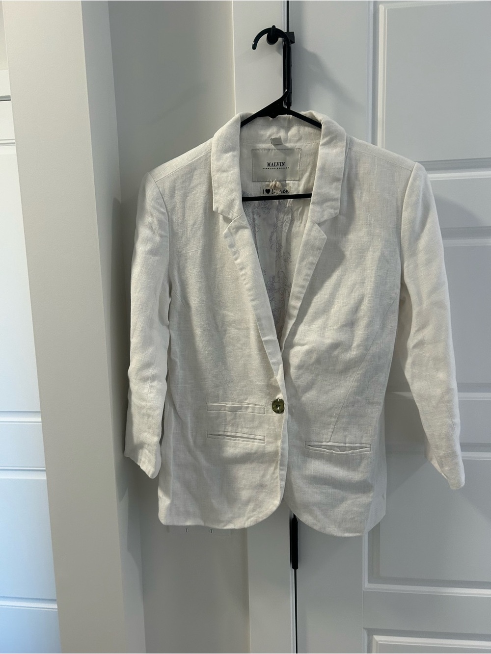 Malvin White Linen Notch-Lapel Blazer